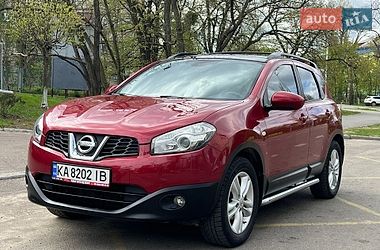 Позашляховик / Кросовер Nissan Qashqai 2010 в Києві