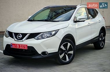Внедорожник / Кроссовер Nissan Qashqai 2016 в Стрые