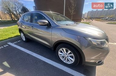 Позашляховик / Кросовер Nissan Qashqai 2015 в Чернігові
