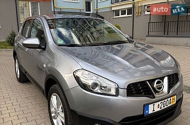 Внедорожник / Кроссовер Nissan Qashqai 2012 в Черновцах