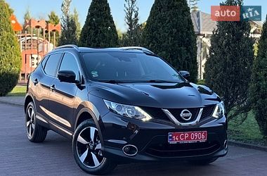 Позашляховик / Кросовер Nissan Qashqai 2015 в Стрию