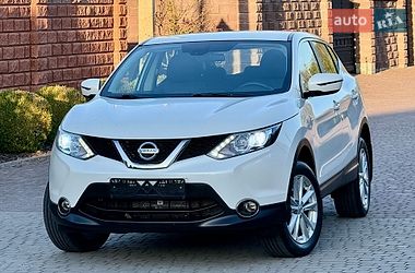 Позашляховик / Кросовер Nissan Qashqai 2017 в Рівному