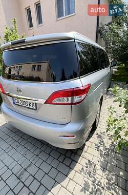 Мінівен Nissan Quest 2016 в 