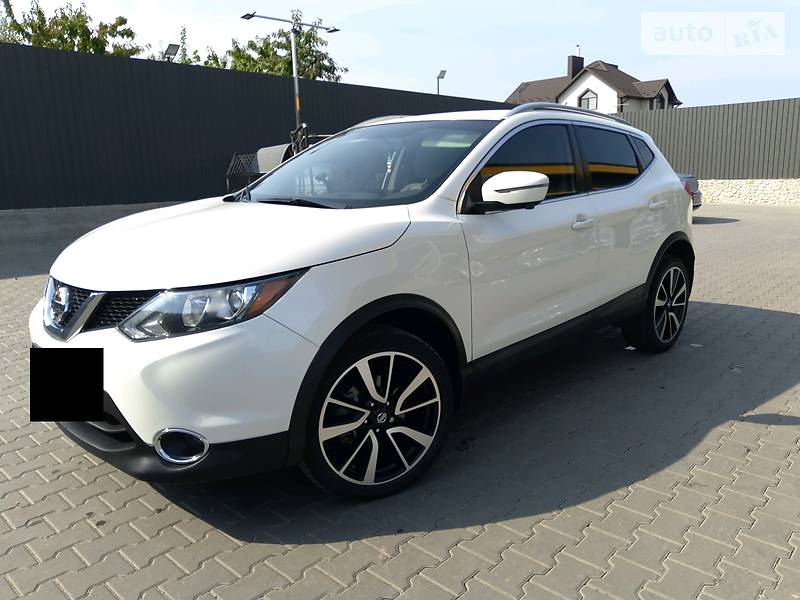 Внедорожник / Кроссовер Nissan Rogue Sport 2017 в Тернополе
