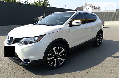 Позашляховик / Кросовер Nissan Rogue Sport 2017 в 