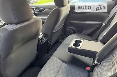 Внедорожник / Кроссовер Nissan Rogue Sport 2020 в 