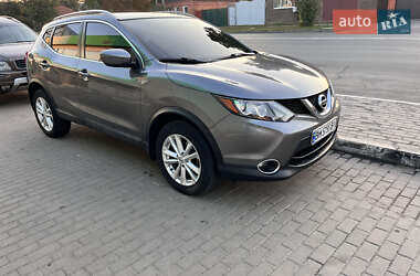 Внедорожник / Кроссовер Nissan Rogue Sport 2017 в 