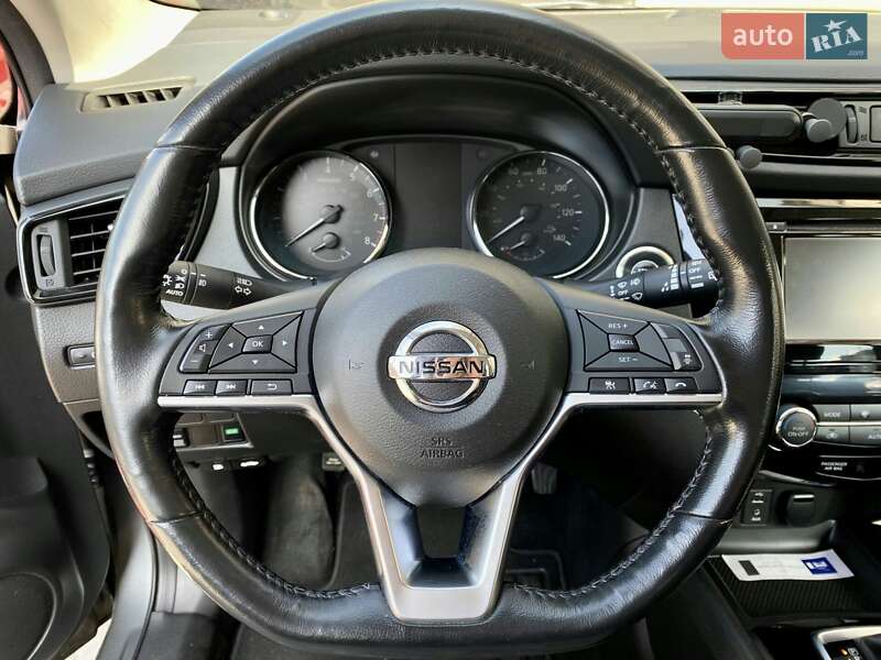 Внедорожник / Кроссовер Nissan Rogue Sport 2018 в Черкассах