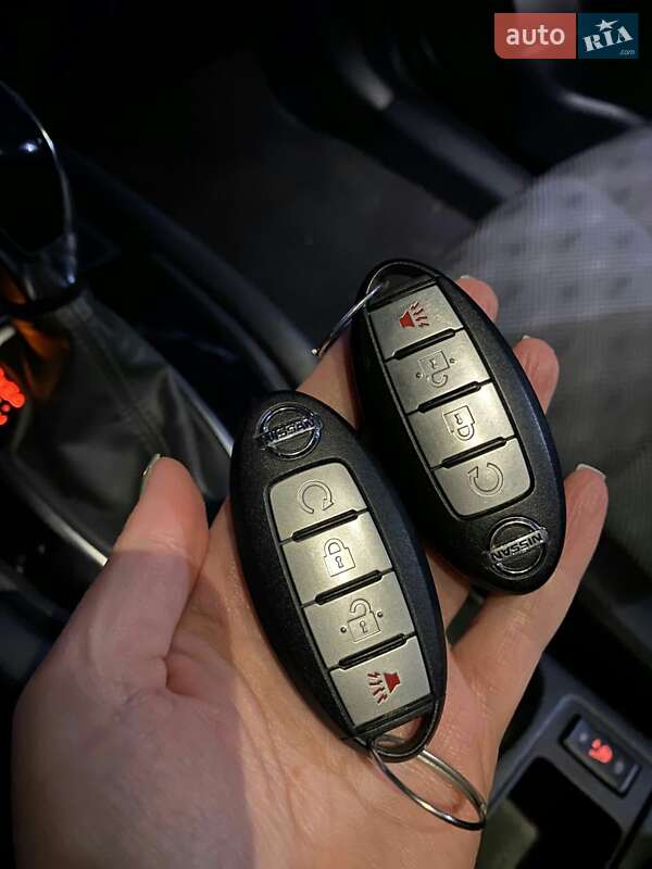 Внедорожник / Кроссовер Nissan Rogue Sport 2018 в Черкассах