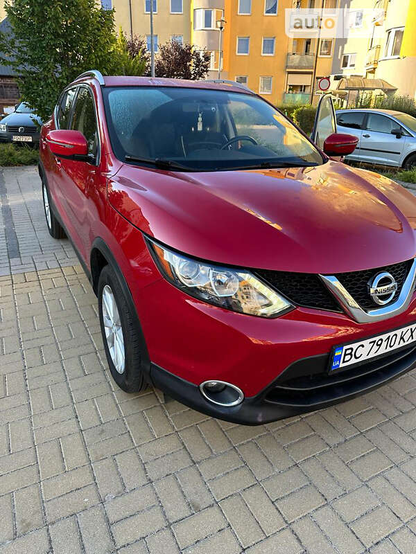 Внедорожник / Кроссовер Nissan Rogue Sport 2017 в Львове