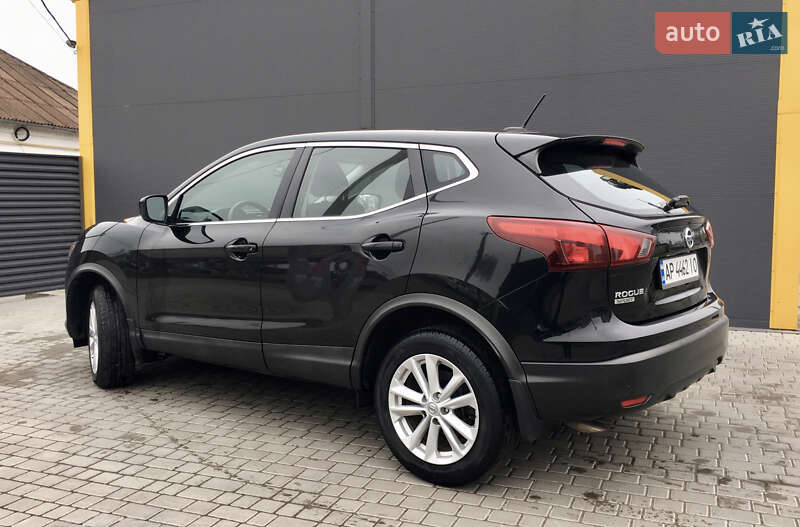 Внедорожник / Кроссовер Nissan Rogue Sport 2017 в Днепре