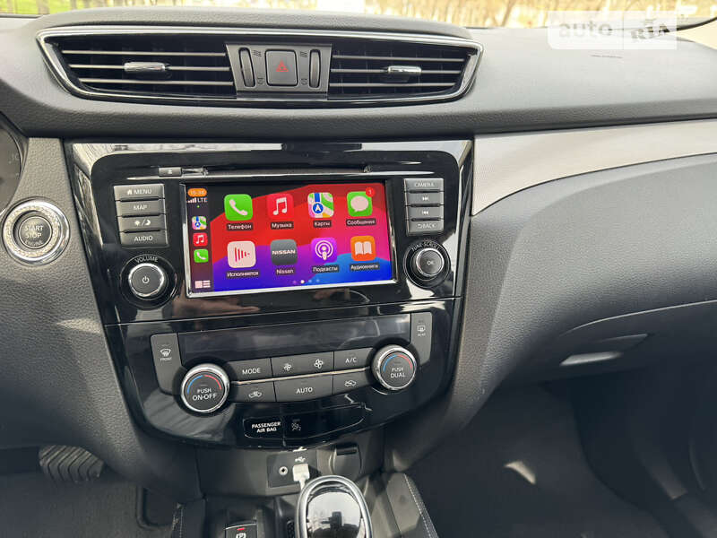 Внедорожник / Кроссовер Nissan Rogue Sport 2019 в Николаеве