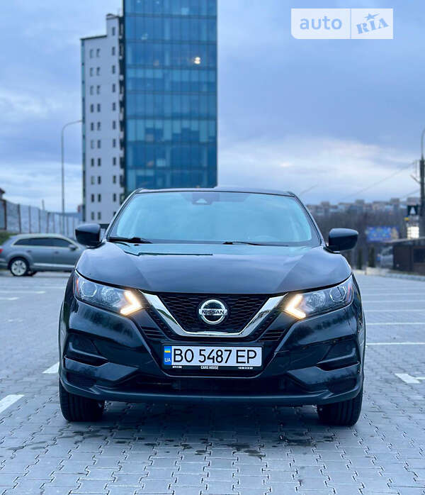 Внедорожник / Кроссовер Nissan Rogue Sport 2019 в Тернополе