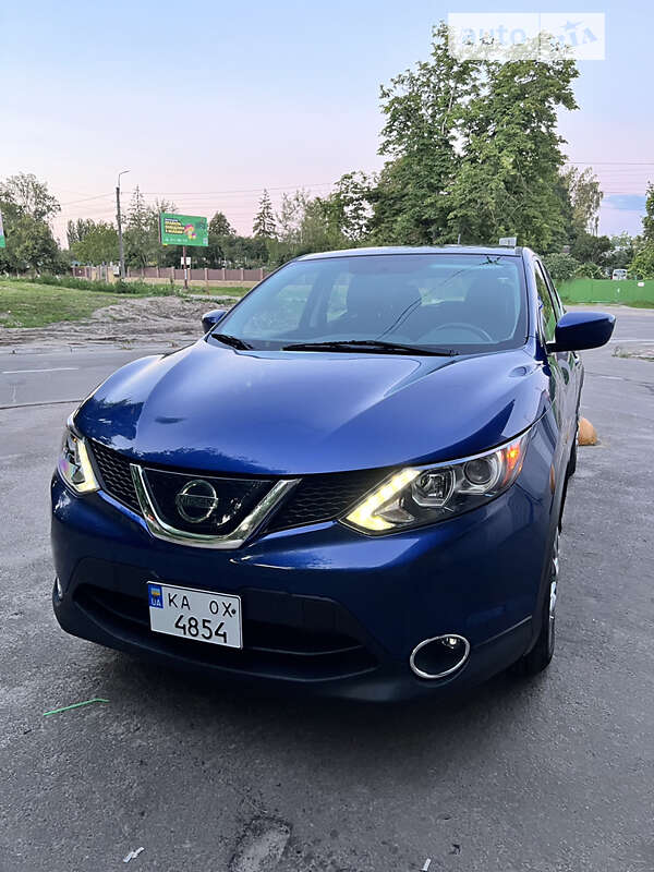 Позашляховик / Кросовер Nissan Rogue Sport 2019 в Києві