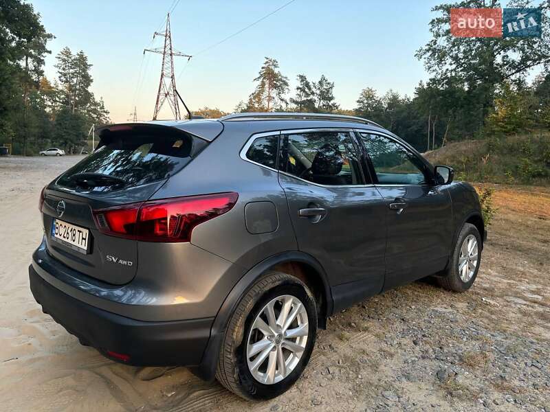 Внедорожник / Кроссовер Nissan Rogue Sport 2018 в Львове