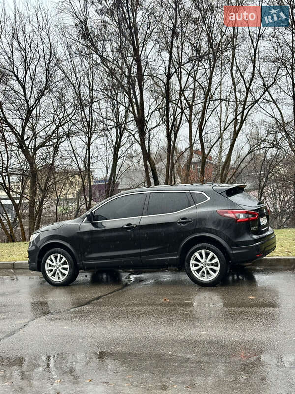 Позашляховик / Кросовер Nissan Rogue Sport 2021 в Києві