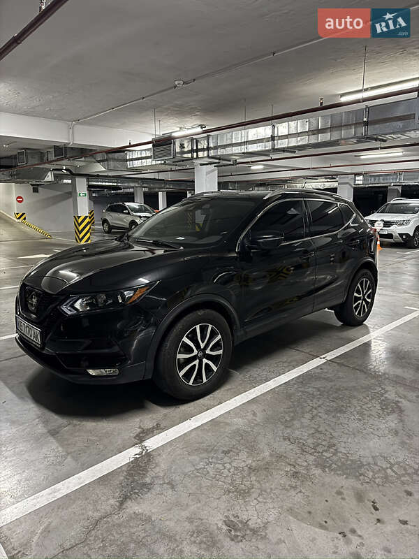 Внедорожник / Кроссовер Nissan Rogue Sport 2021 в Днепре