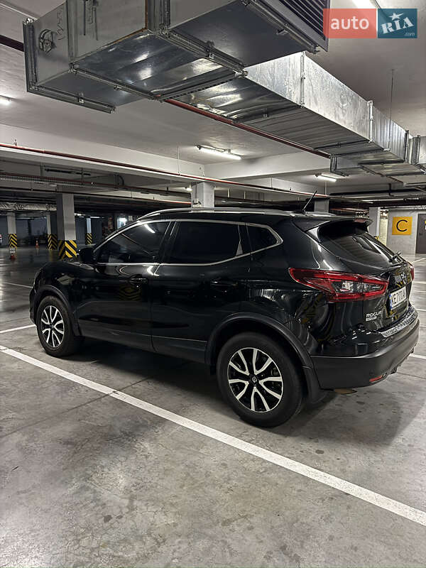 Внедорожник / Кроссовер Nissan Rogue Sport 2021 в Днепре