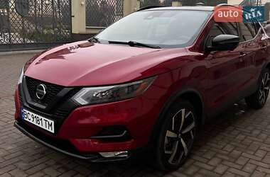 Позашляховик / Кросовер Nissan Rogue Sport 2022 в Львові