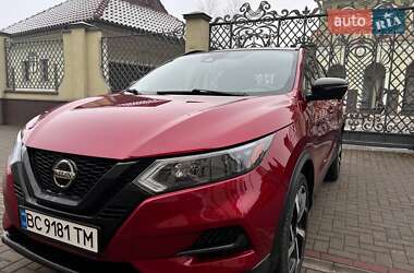 Позашляховик / Кросовер Nissan Rogue Sport 2022 в Львові