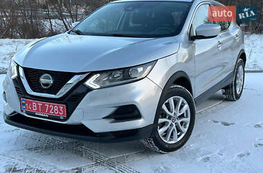 Позашляховик / Кросовер Nissan Rogue Sport 2021 в Львові