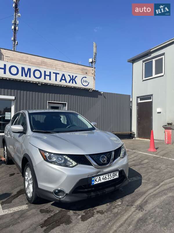 Внедорожник / Кроссовер Nissan Rogue Sport 2018 в Киеве фото 2 Внедорожник / Кроссовер Nissan Rogue Sport 2018 в Киеве