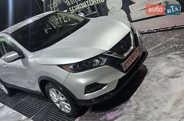 Внедорожник / Кроссовер Nissan Rogue Sport 2021 в Калуше