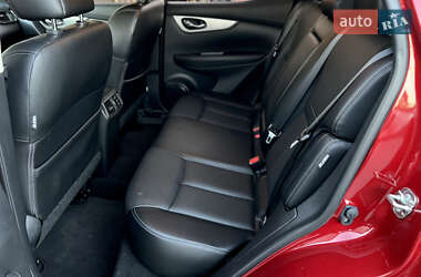 Позашляховик / Кросовер Nissan Rogue Sport 2020 в 