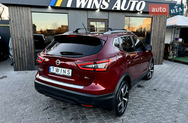 Позашляховик / Кросовер Nissan Rogue Sport 2020 в 