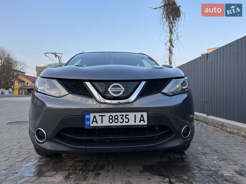 Внедорожник / Кроссовер Nissan Rogue Sport 2018 в Ивано-Франковске