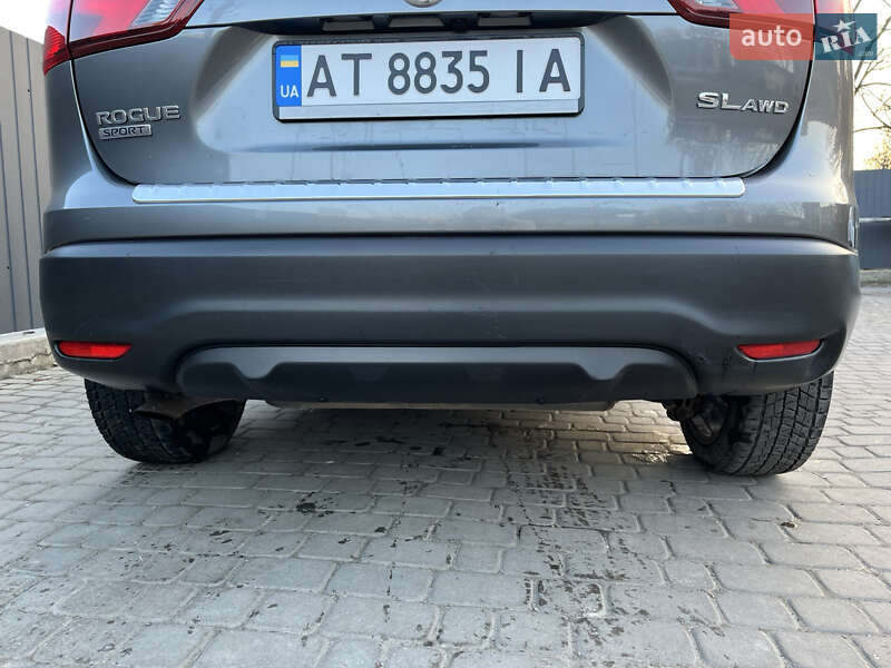 Внедорожник / Кроссовер Nissan Rogue Sport 2018 в Ивано-Франковске