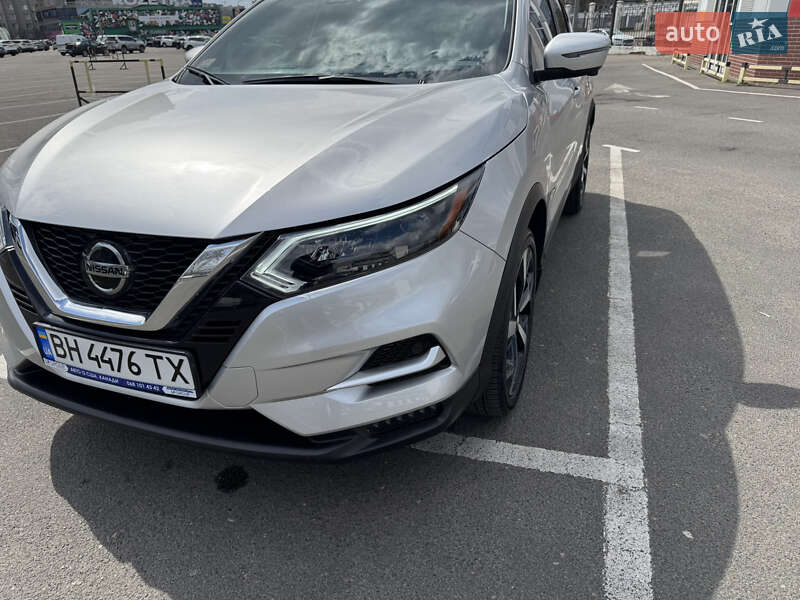 Внедорожник / Кроссовер Nissan Rogue Sport 2022 в 