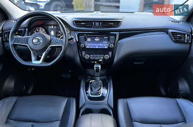 Позашляховик / Кросовер Nissan Rogue Sport 2022 в 