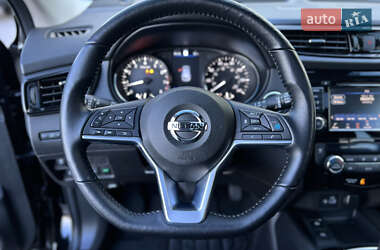 Позашляховик / Кросовер Nissan Rogue Sport 2022 в 