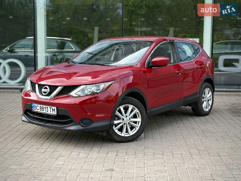 Позашляховик / Кросовер Nissan Rogue Sport 2017 в 