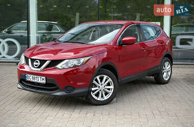 Позашляховик / Кросовер Nissan Rogue Sport 2017 в 