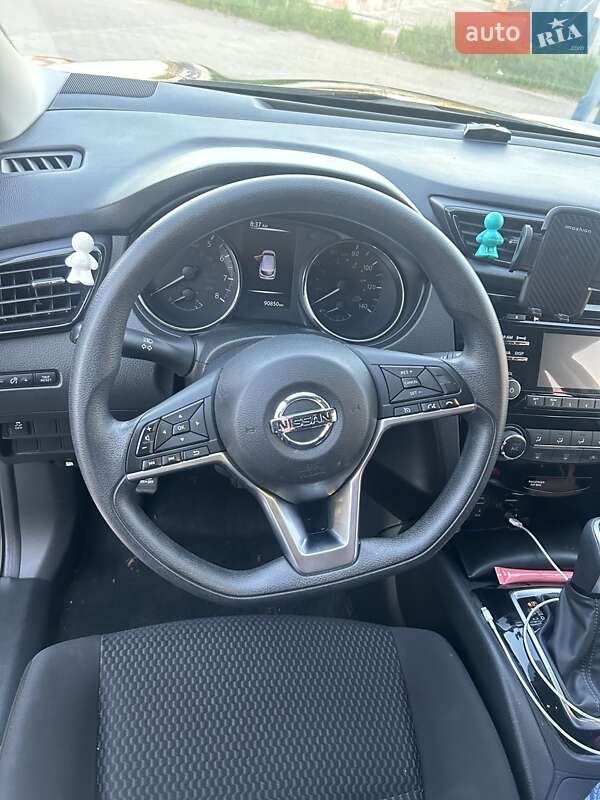 Внедорожник / Кроссовер Nissan Rogue Sport 2018 в Львове