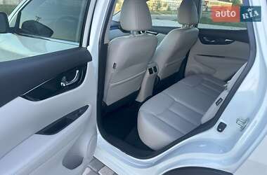 Позашляховик / Кросовер Nissan Rogue Sport 2022 в 