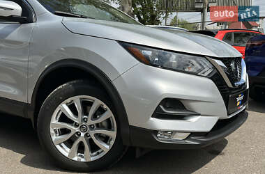 Внедорожник / Кроссовер Nissan Rogue Sport 2021 в 