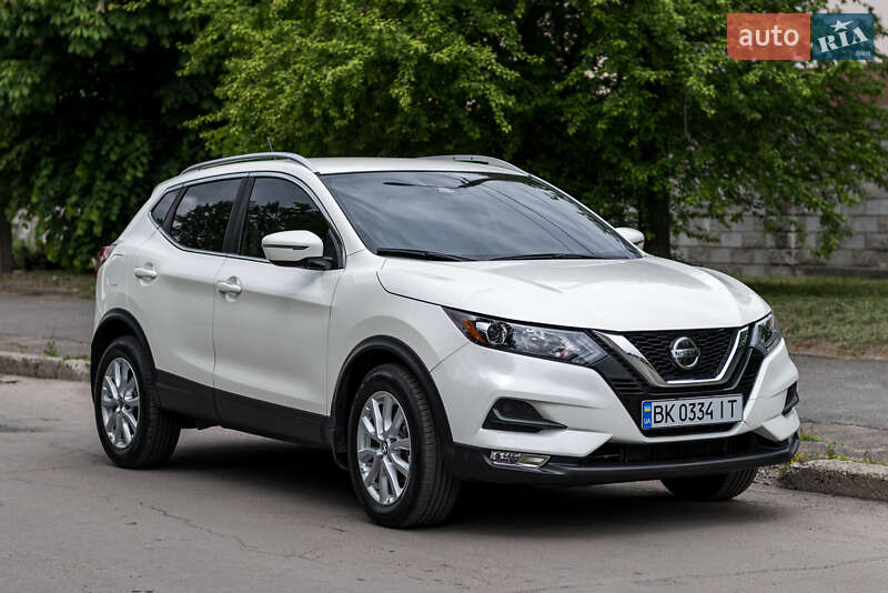 Внедорожник / Кроссовер Nissan Rogue Sport 2022 в Ровно