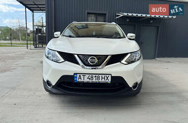 Внедорожник / Кроссовер Nissan Rogue Sport 2018 в 