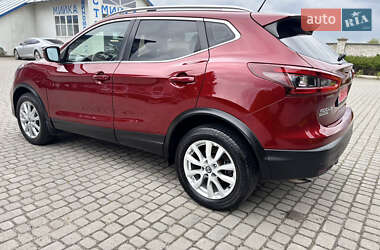 Позашляховик / Кросовер Nissan Rogue Sport 2021 в 