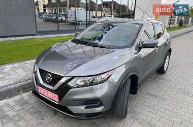 Позашляховик / Кросовер Nissan Rogue Sport 2020 в 