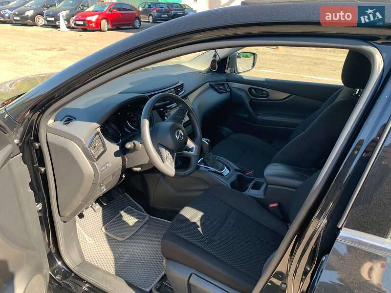 Позашляховик / Кросовер Nissan Rogue Sport 2019 в Києві