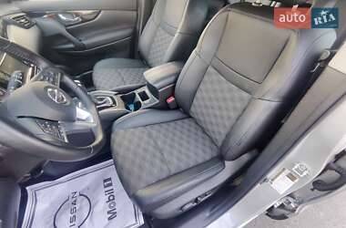 Внедорожник / Кроссовер Nissan Rogue Sport 2022 в 