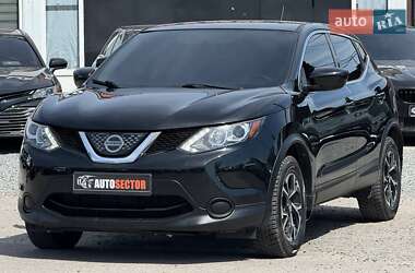 Позашляховик / Кросовер Nissan Rogue Sport 2018 в 