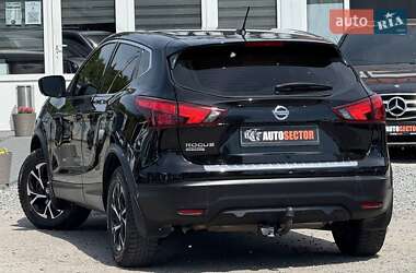 Позашляховик / Кросовер Nissan Rogue Sport 2018 в 