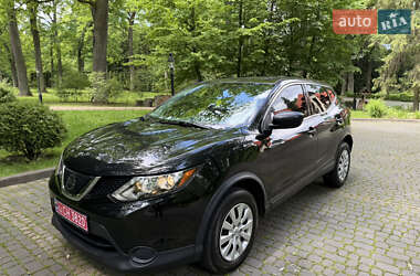 Внедорожник / Кроссовер Nissan Rogue Sport 2018 в Львове