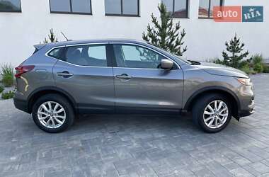 Позашляховик / Кросовер Nissan Rogue Sport 2022 в 