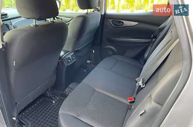 Позашляховик / Кросовер Nissan Rogue Sport 2022 в 